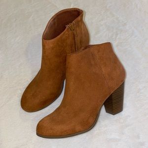 Old Navy suede chestnut booties - NWOT